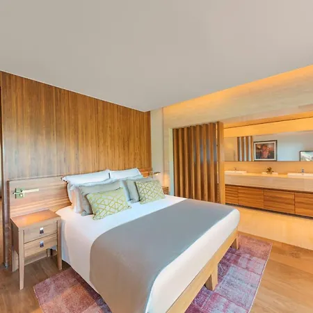 Resort D Maris Bay