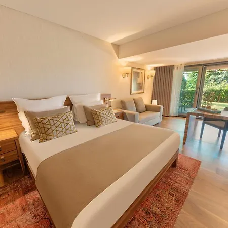 D Maris Bay היסרונו