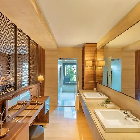 D Maris Bay אתר נופש היסרונו