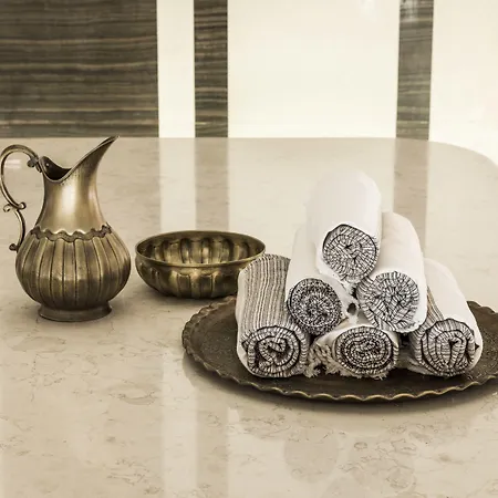 D Maris Bay היסרונו