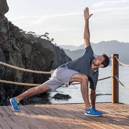 אתר נופש D Maris Bay היסרונו