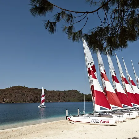 אתר נופש D Maris Bay 5*